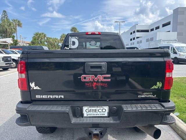 Used 2019 GMC Sierra 2500 Denali w/ Duramax Plus Package AWD/4WD image 3