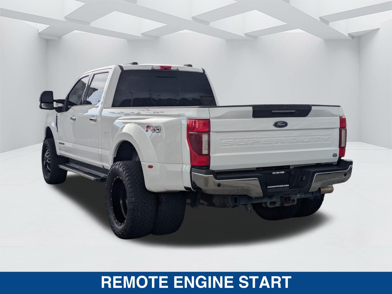 Used 2022 Ford F350 Lariat w/ Lariat Ultimate Package AWD/4WD image 7