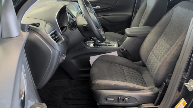 Used 2024 Chevrolet Equinox LT AWD/4WD image 9