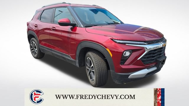 Used 2025 Chevrolet TrailBlazer LT AWD/4WD image 7