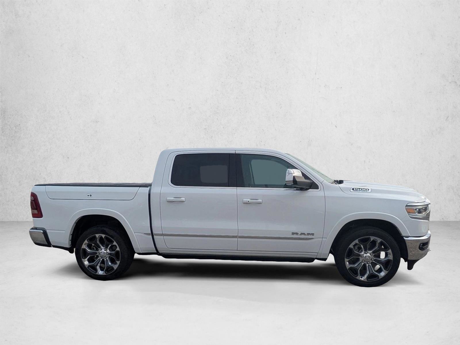 Used 2024 RAM 1500 Limited AWD/4WD image 4