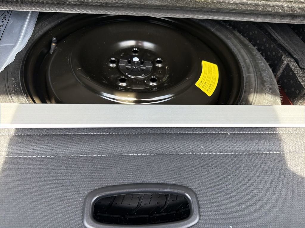 Certified 2022 Hyundai Tucson Limited w/ Winter Package image 33