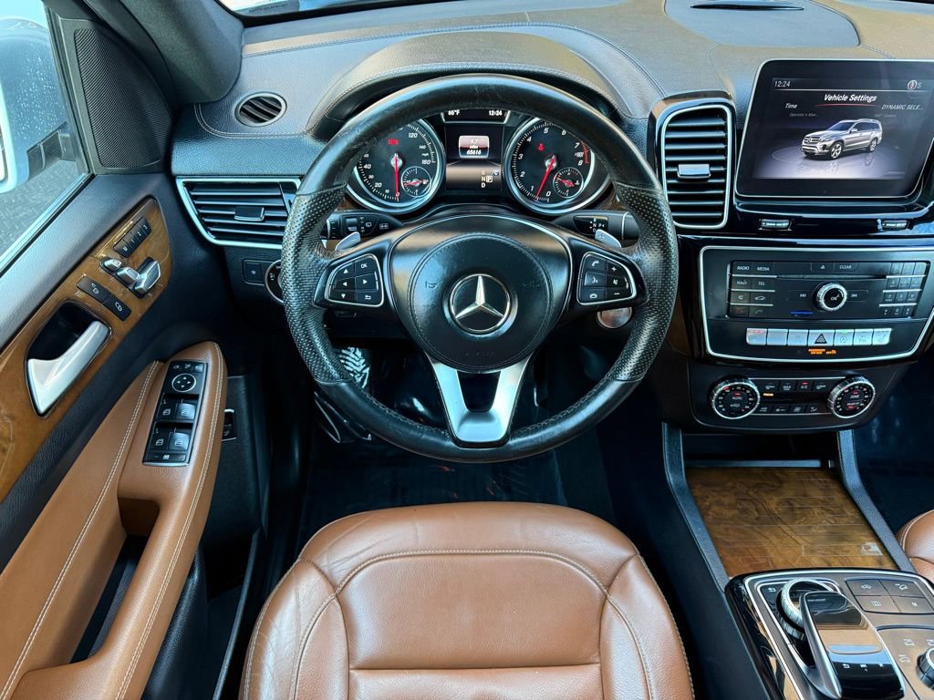 Used 2018 Mercedes-Benz GLS 450 4MATIC image 37