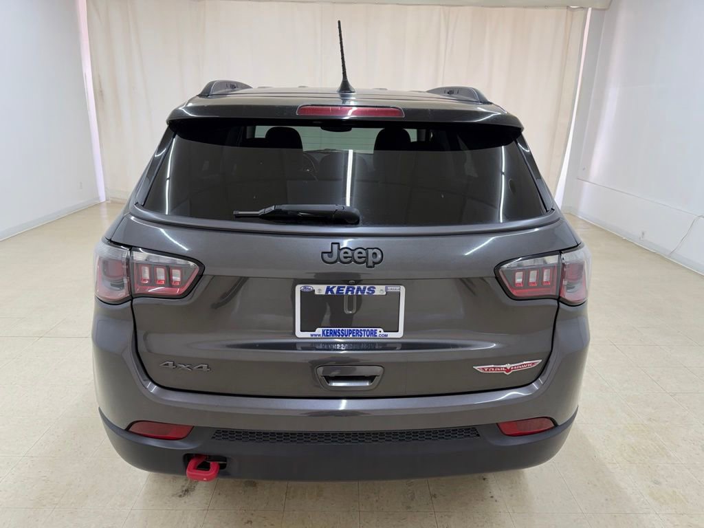 Used 2020 Jeep Compass Trailhawk image 4