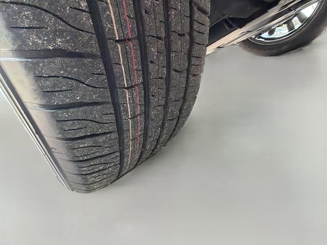 Used 2022 Lexus LX 600 4WD w/ Accessory Package (Z1) image 6