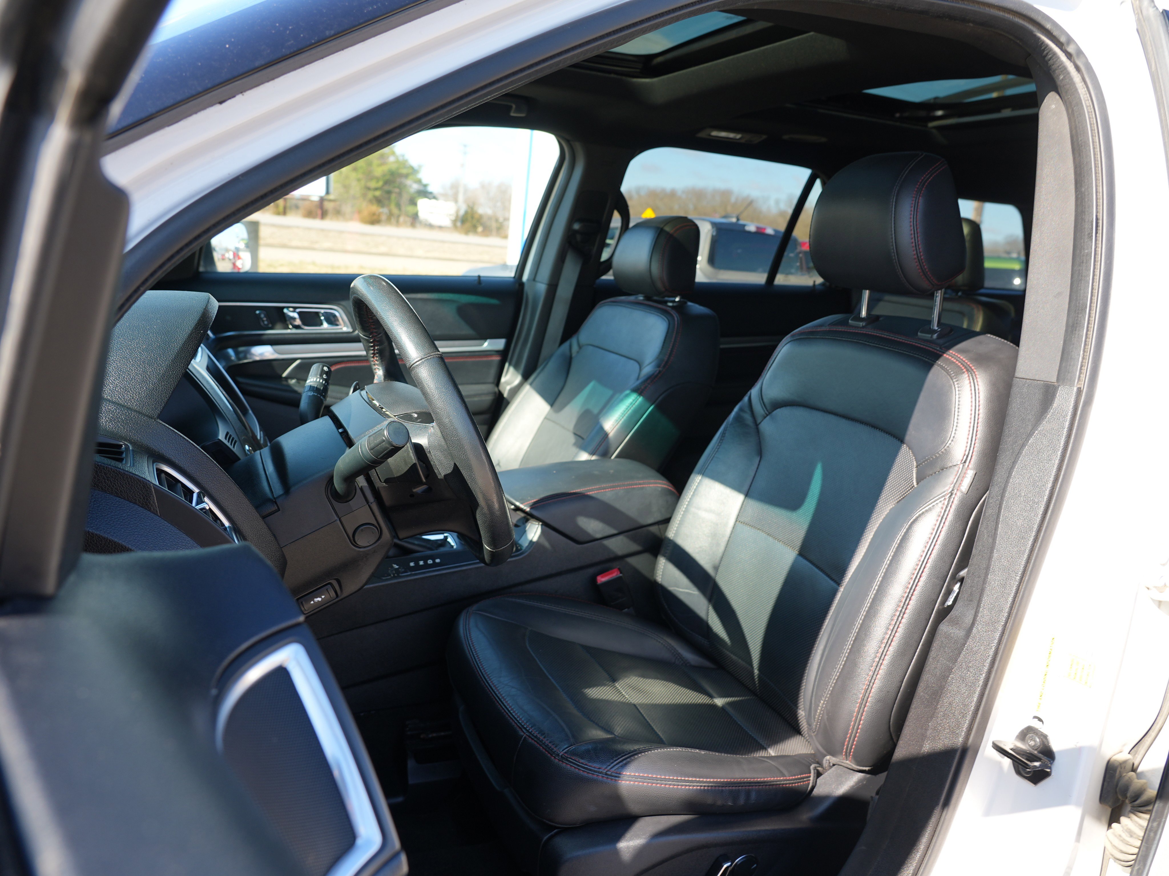 Used 2016 Ford Explorer Sport w/ Equipment Group 401A image 14