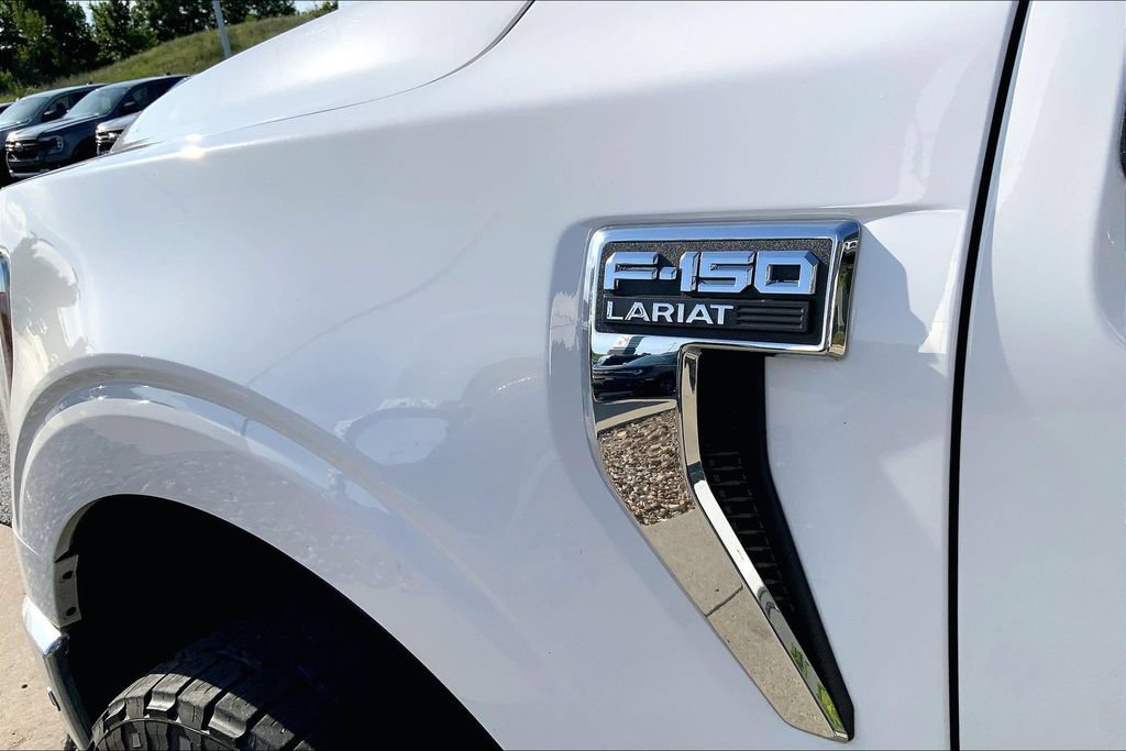 Used 2021 Ford F150 Lariat w/ Equipment Group 502A High AWD/4WD image 4