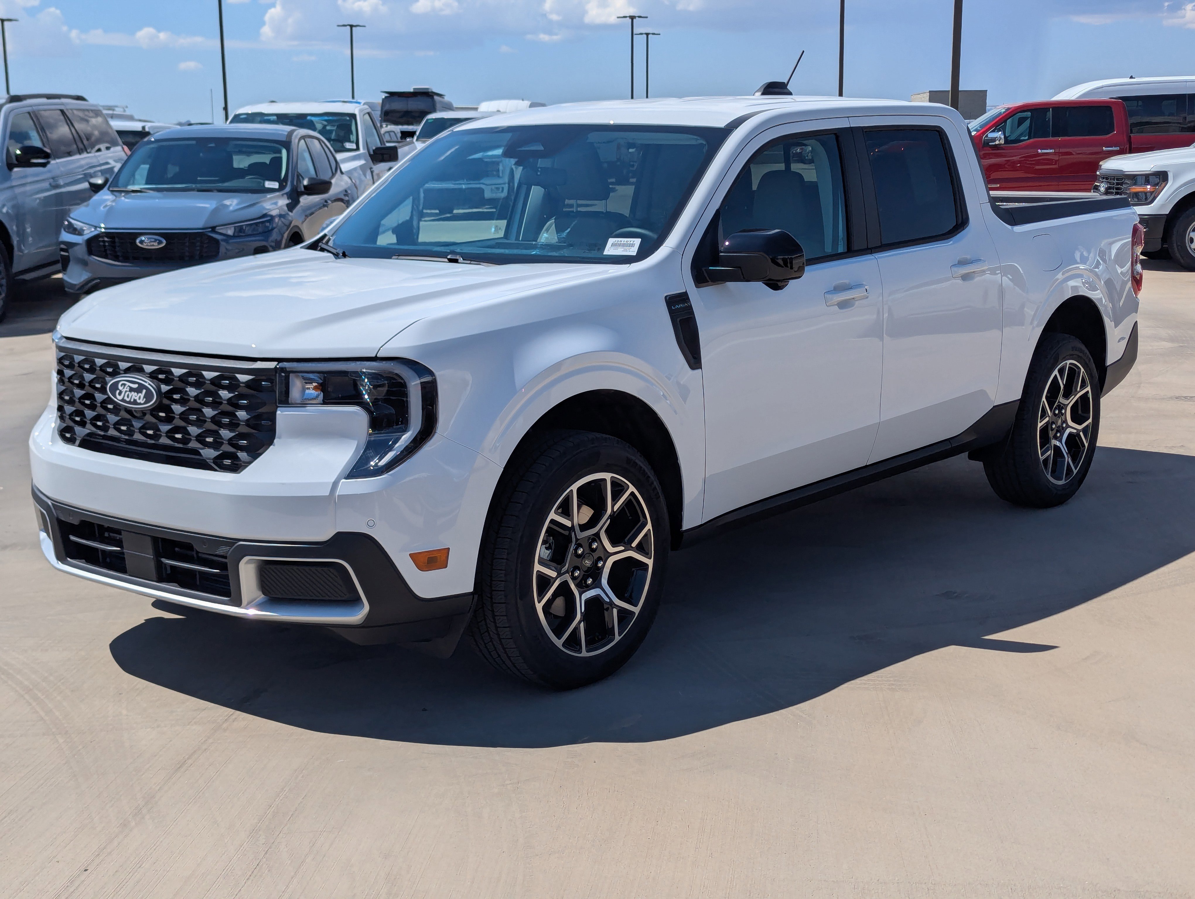 New 2025 Ford Maverick Lariat w/ 4K Tow Package image 5