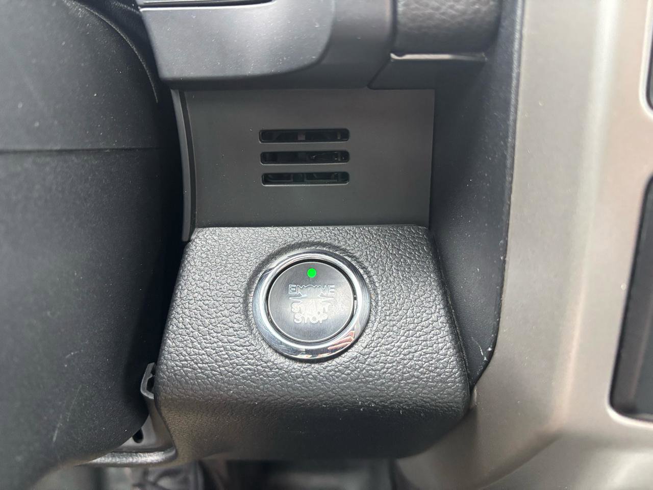 Used 2019 Ford F150 Lariat image 22