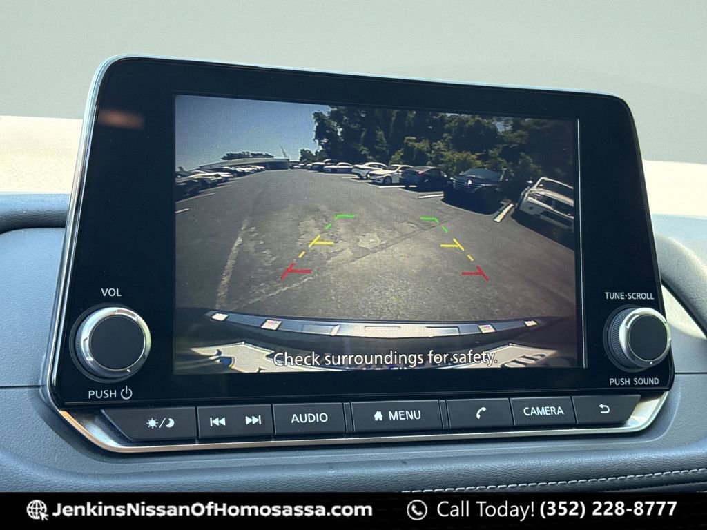 Certified 2022 Nissan Rogue SV FWD image 31