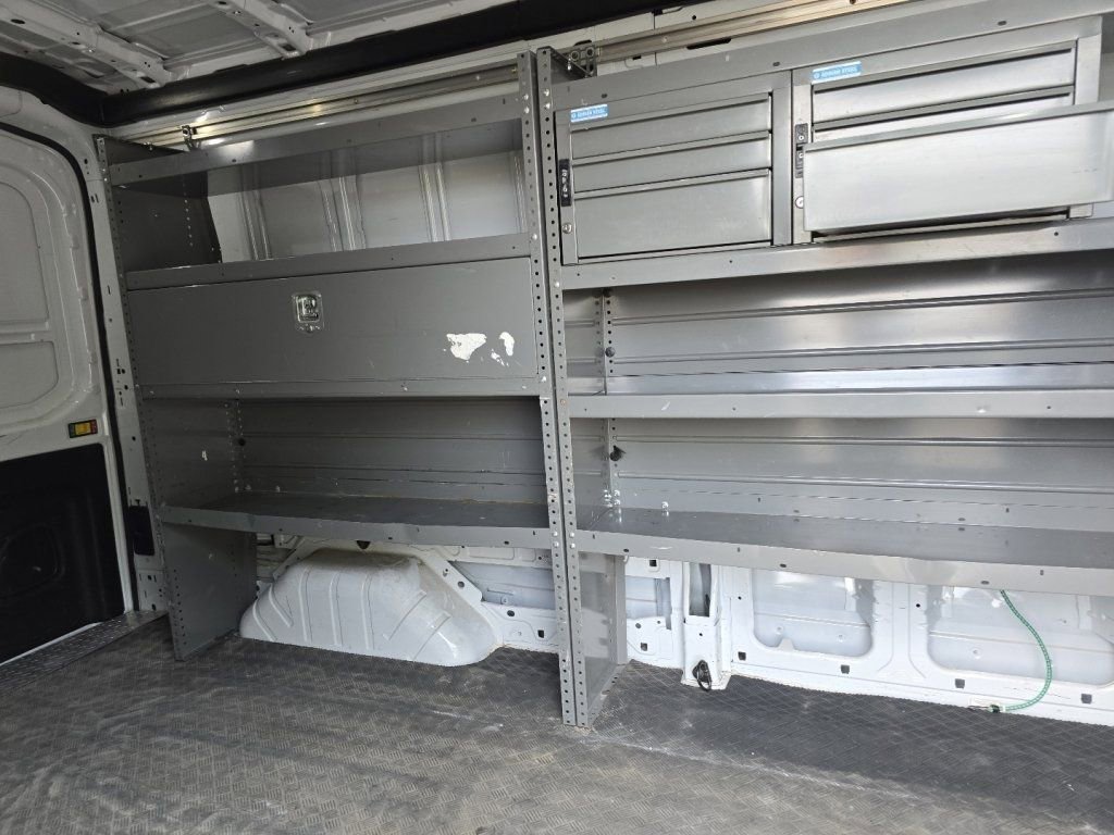 Used 2019 Ford Transit 250 148 Medium Roof RWD image 17
