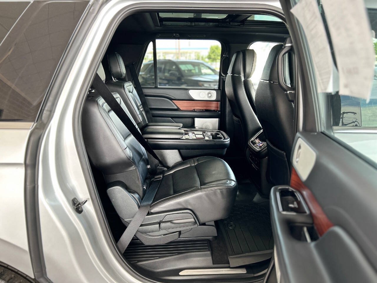Used 2018 Lincoln Navigator L Reserve w/ Technology Package AWD/4WD image 54