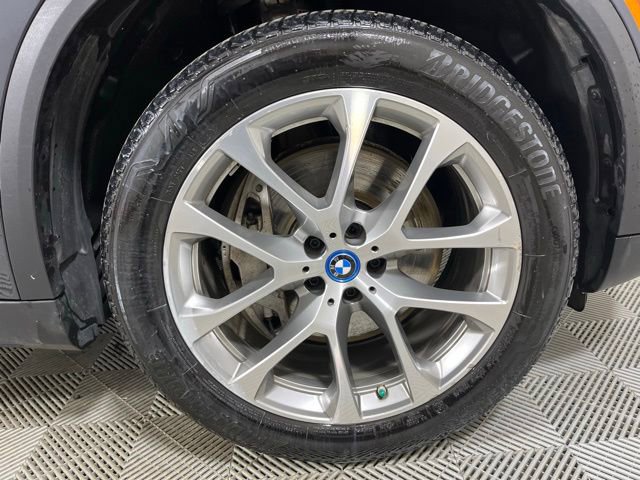 Used 2022 BMW X5 xDrive45e w/ Climate Comfort Package image 24