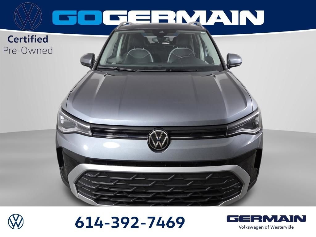 Certified 2025 Volkswagen Taos SE image 3