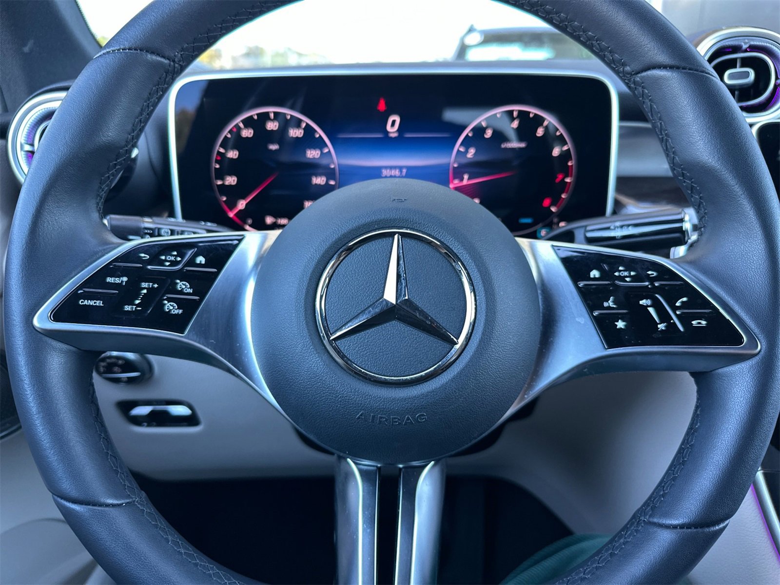 Certified 2025 Mercedes-Benz GLC 300 image 27