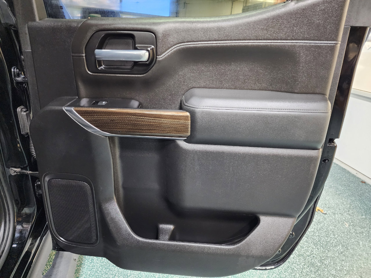 Used 2020 Chevrolet Silverado 1500 LT Trail Boss image 24