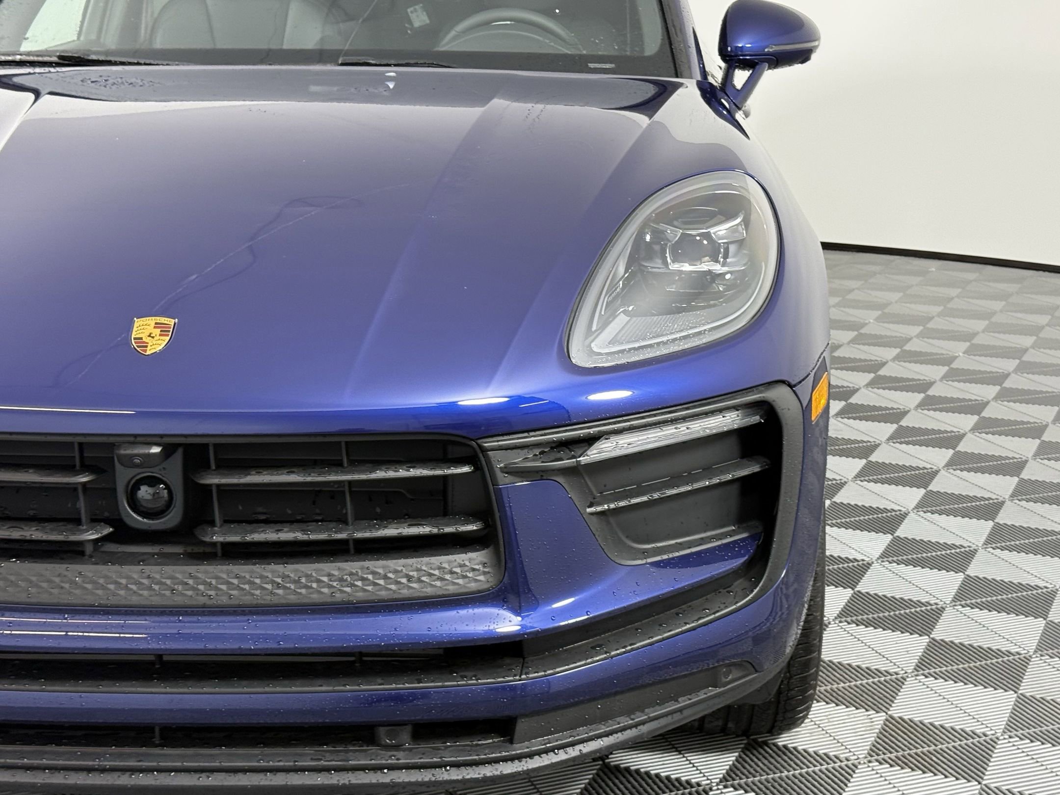 New 2025 Porsche Macan image 11