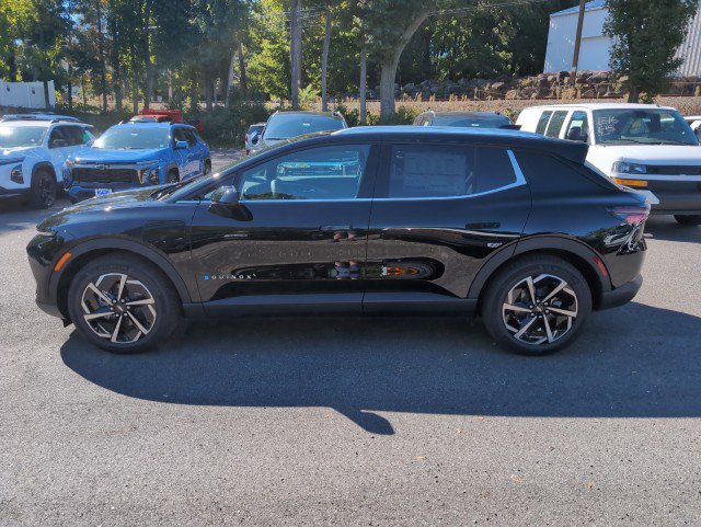 New 2026 Chevrolet Equinox EV LT image 9