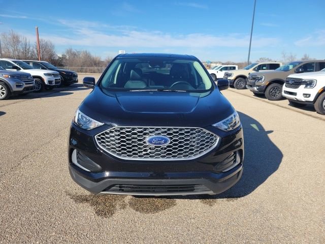 Used 2024 Ford Edge SEL image 18