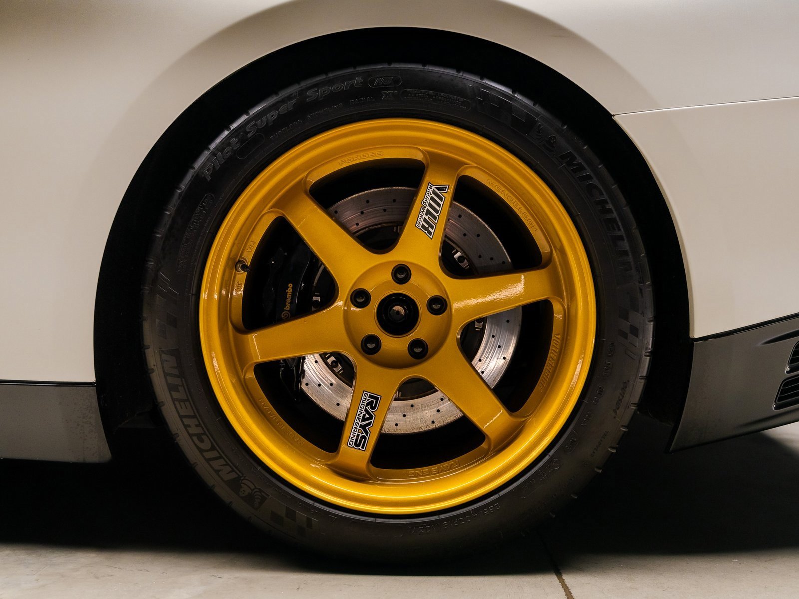 Used 2015 Nissan GT-R Premium image 37