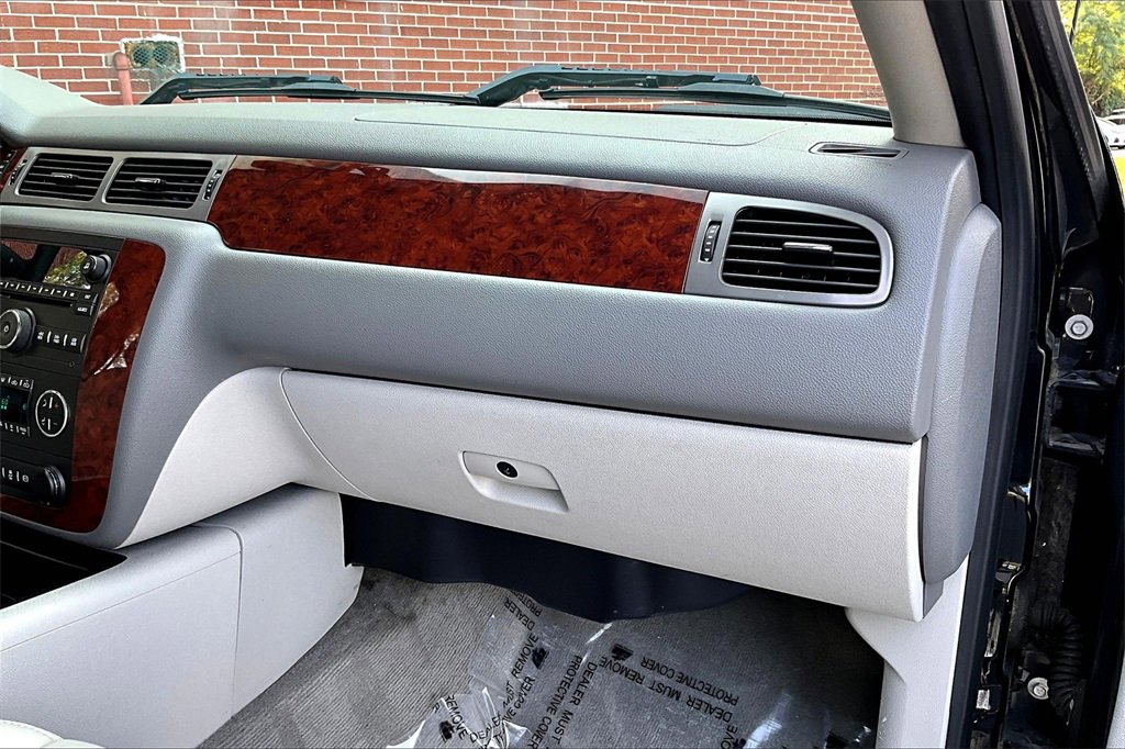 Used 2013 Chevrolet Silverado 3500 LTZ w/ LTZ Plus Package image 27