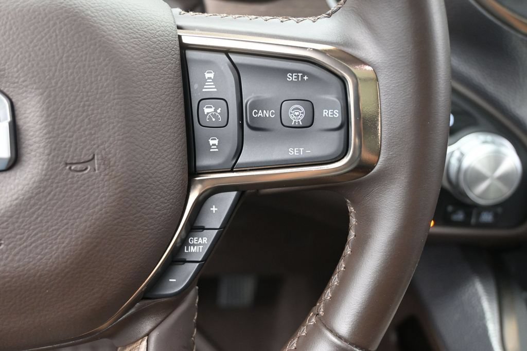 Used 2025 RAM 1500 Limited AWD/4WD image 30