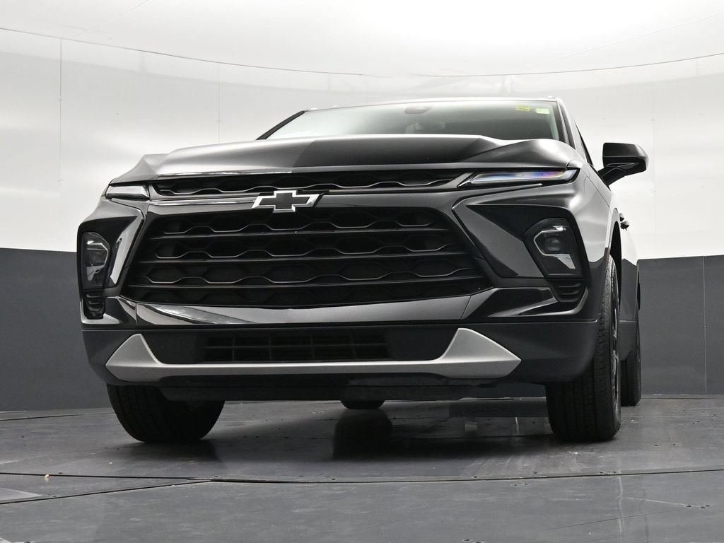Used 2024 Chevrolet Blazer LT w/ Midnight/Sport Edition FWD image 29