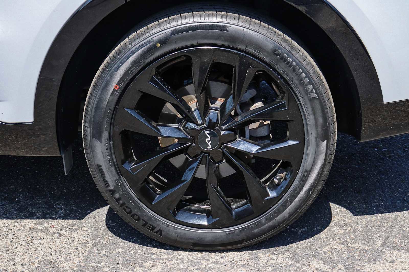 Used 2022 Kia Sorento SX image 11