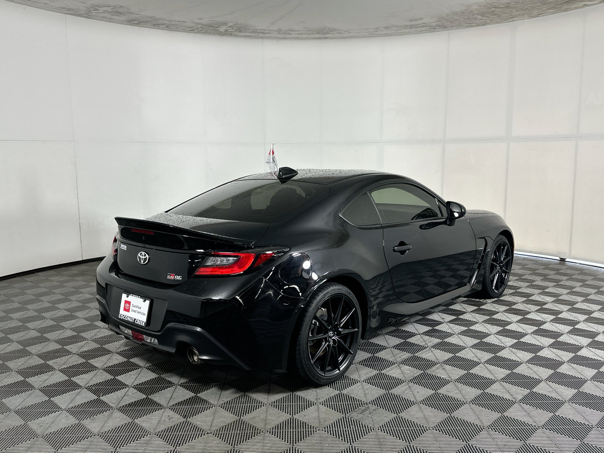 Used 2024 Toyota GR86 Premium RWD image 3
