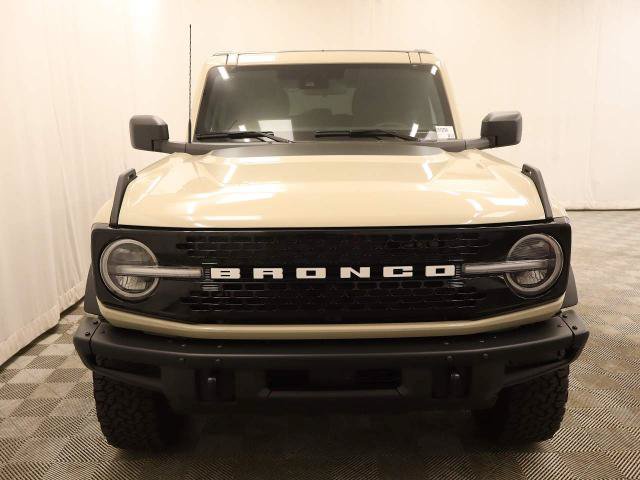 Certified 2025 Ford Bronco Badlands AWD/4WD image 1