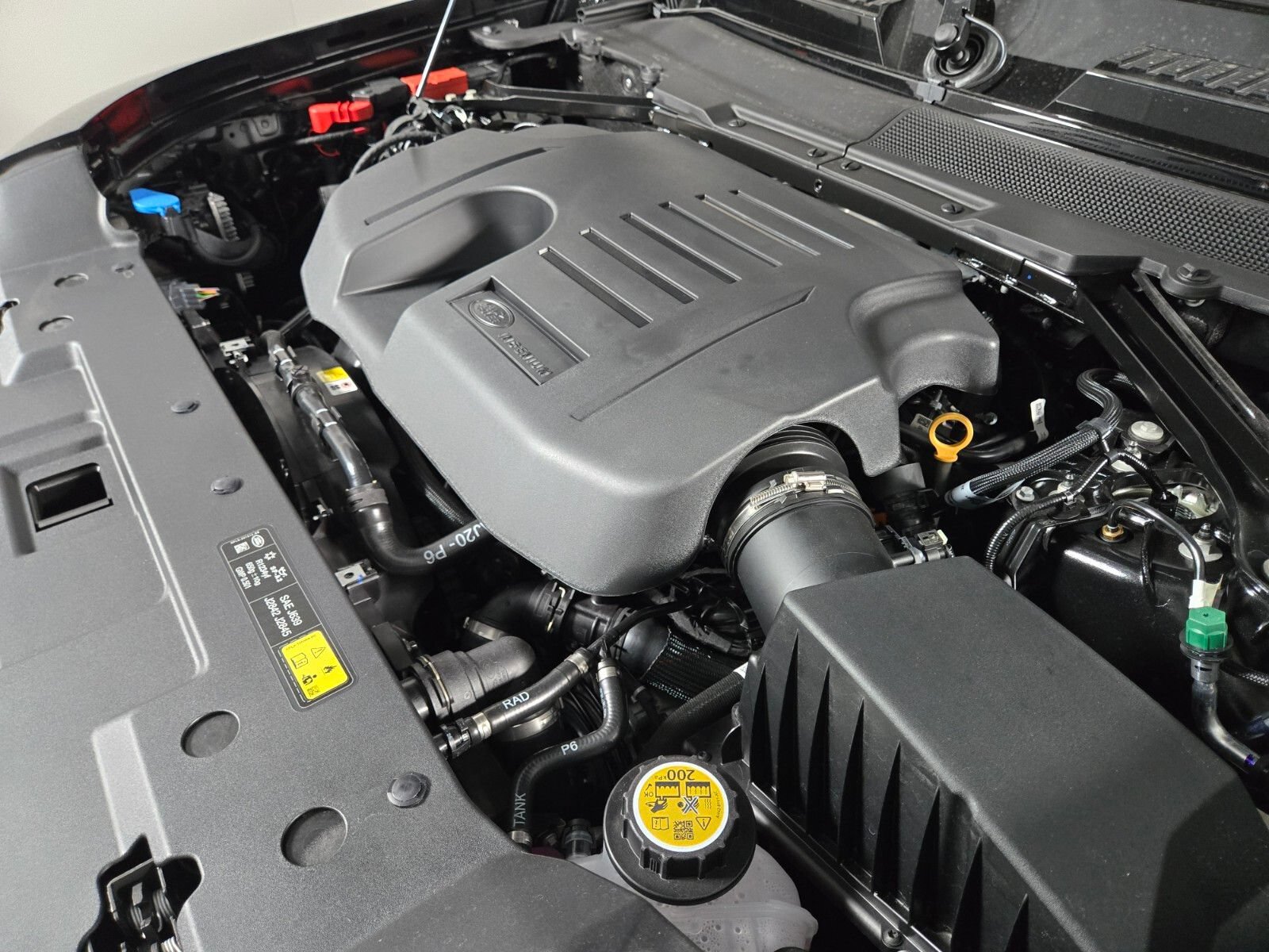 New 2026 Land Rover Defender 110 X AWD/4WD image 20