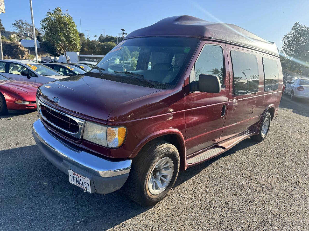 Used 1999 Ford E-150 and Econoline 150 RWD image 4