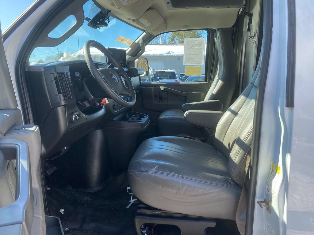 Used 2019 GMC Savana 3500 w/ Power Convenience Package RWD image 12