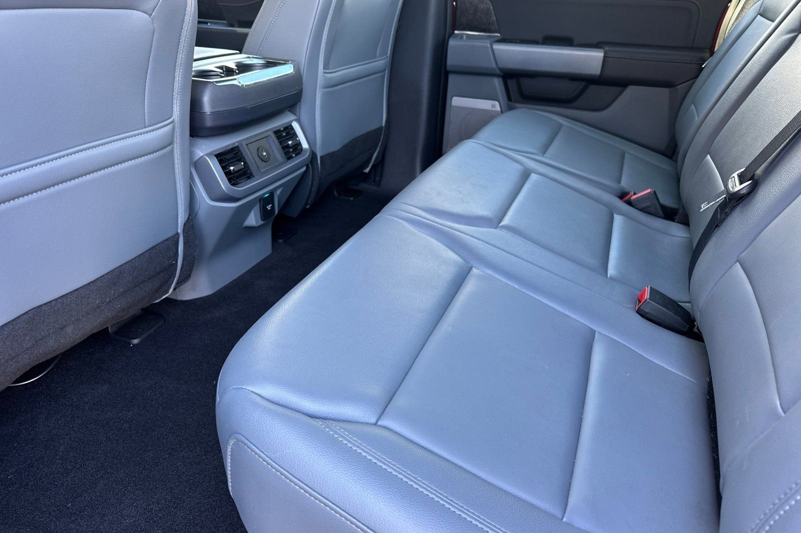 Used 2025 Ford F150 Lightning Flash image 11