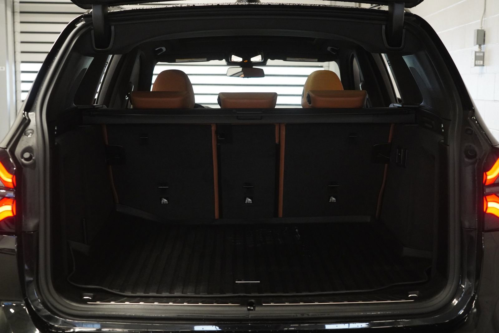 Used 2023 BMW X3 sDrive30i w/ M Sport Package image 35