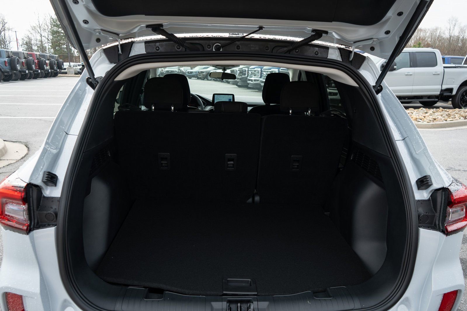 New 2026 Ford Escape Active w/ Cold Weather Package FWD image 9