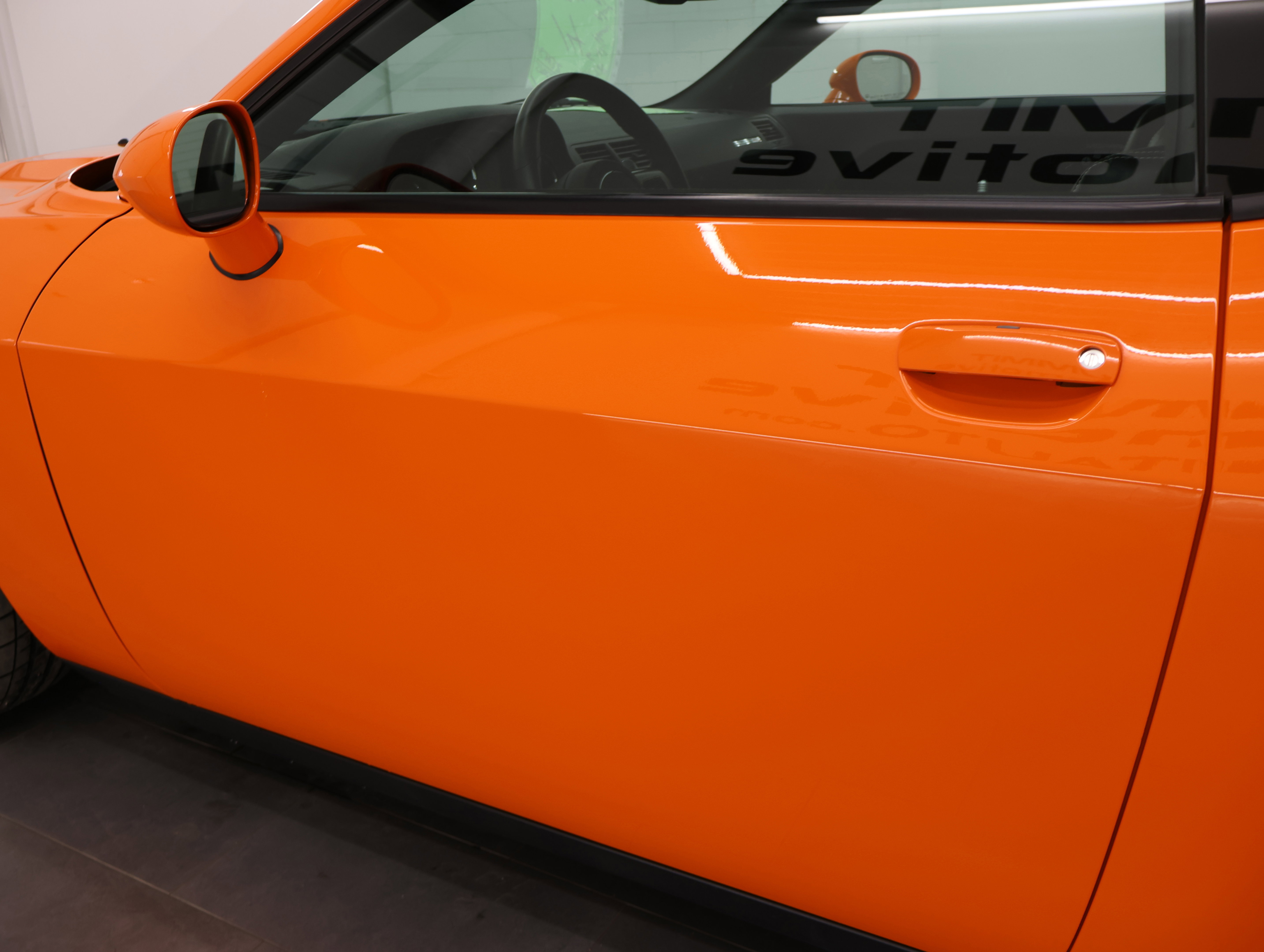 Used 2014 Dodge Challenger SRT8 image 32