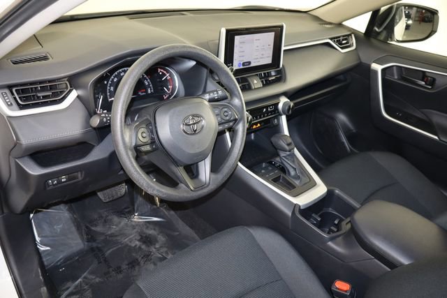 Used 2025 Toyota RAV4 LE image 24
