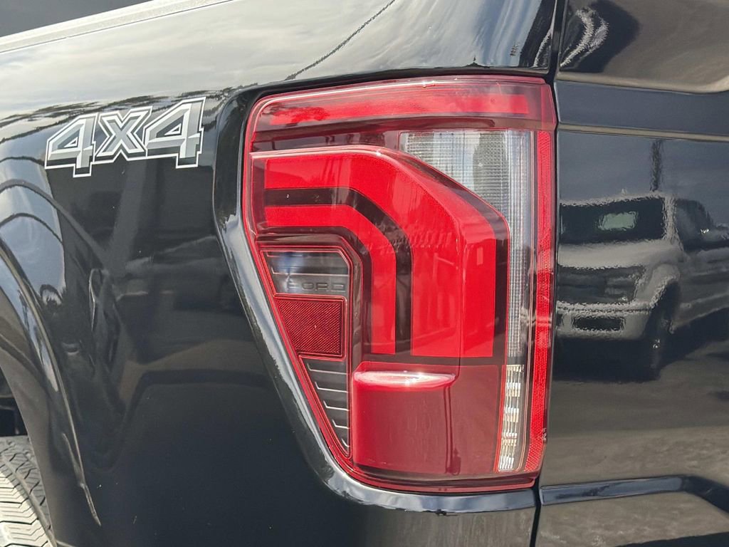 Used 2025 Ford F150 Lariat w/ Equipment Group 501A Mid image 9