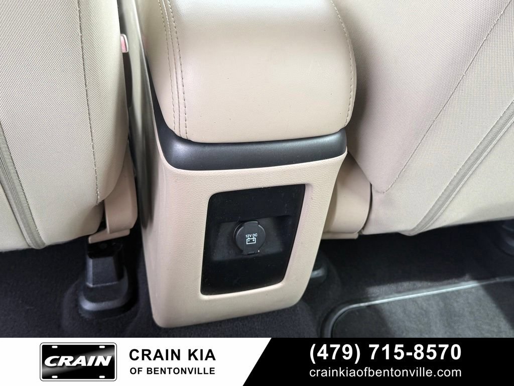 Used 2015 Dodge Journey American Value Package w/ Flexible Seating Group FWD image 26