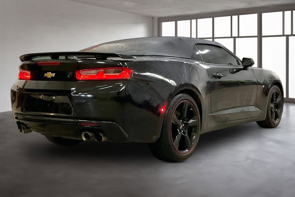 Used 2017 Chevrolet Camaro SS RWD image 3