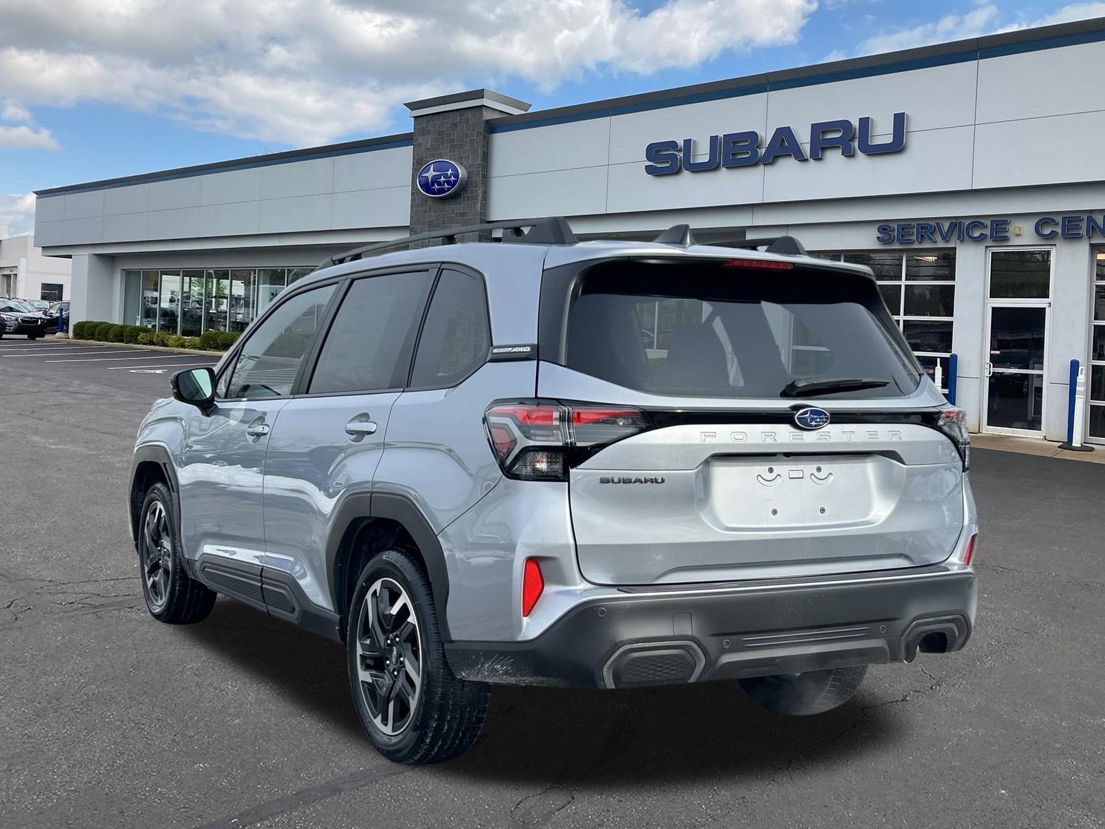Certified 2025 Subaru Forester Limited image 5