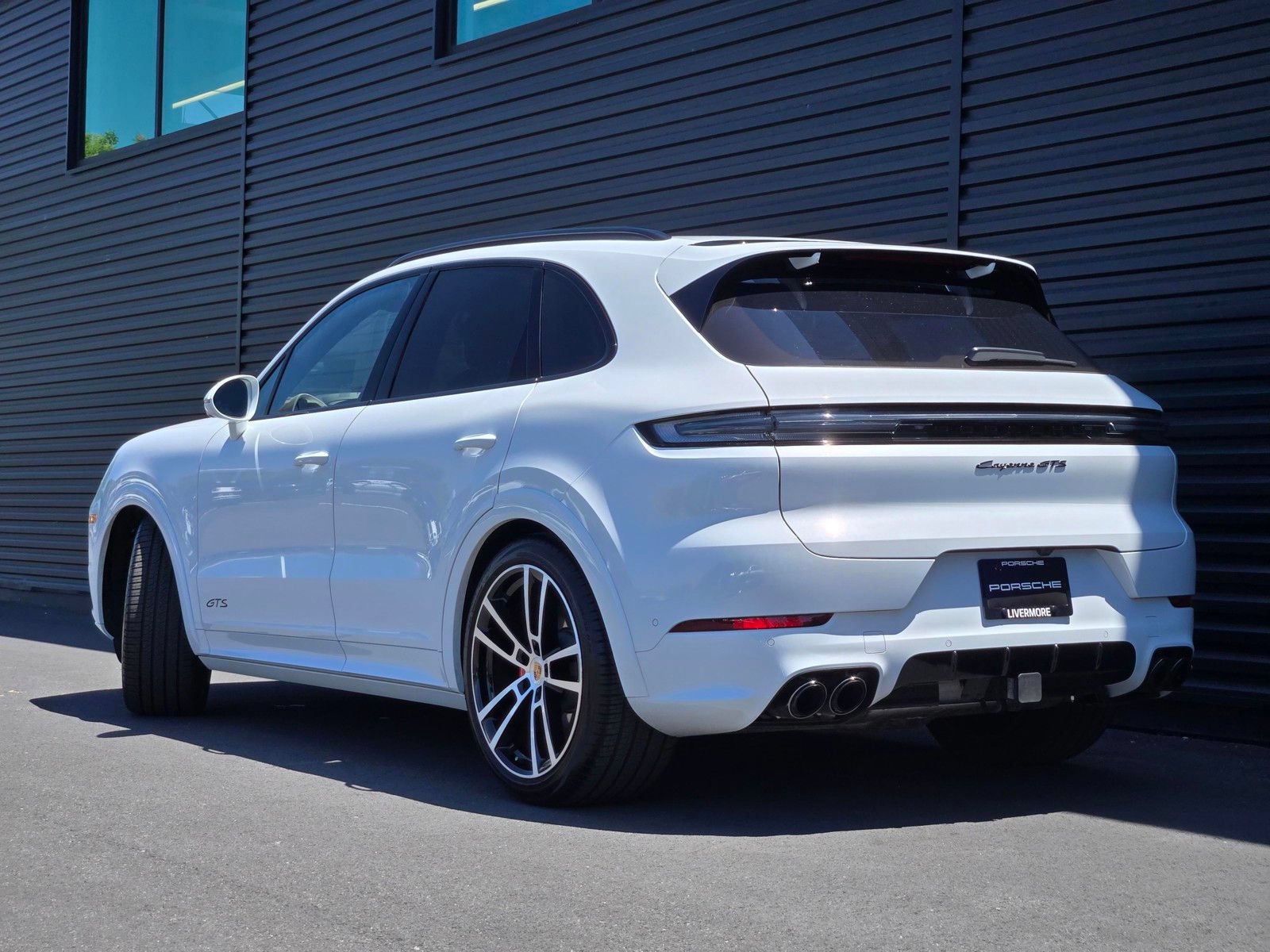 Certified 2026 Porsche Cayenne GTS AWD/4WD image 3