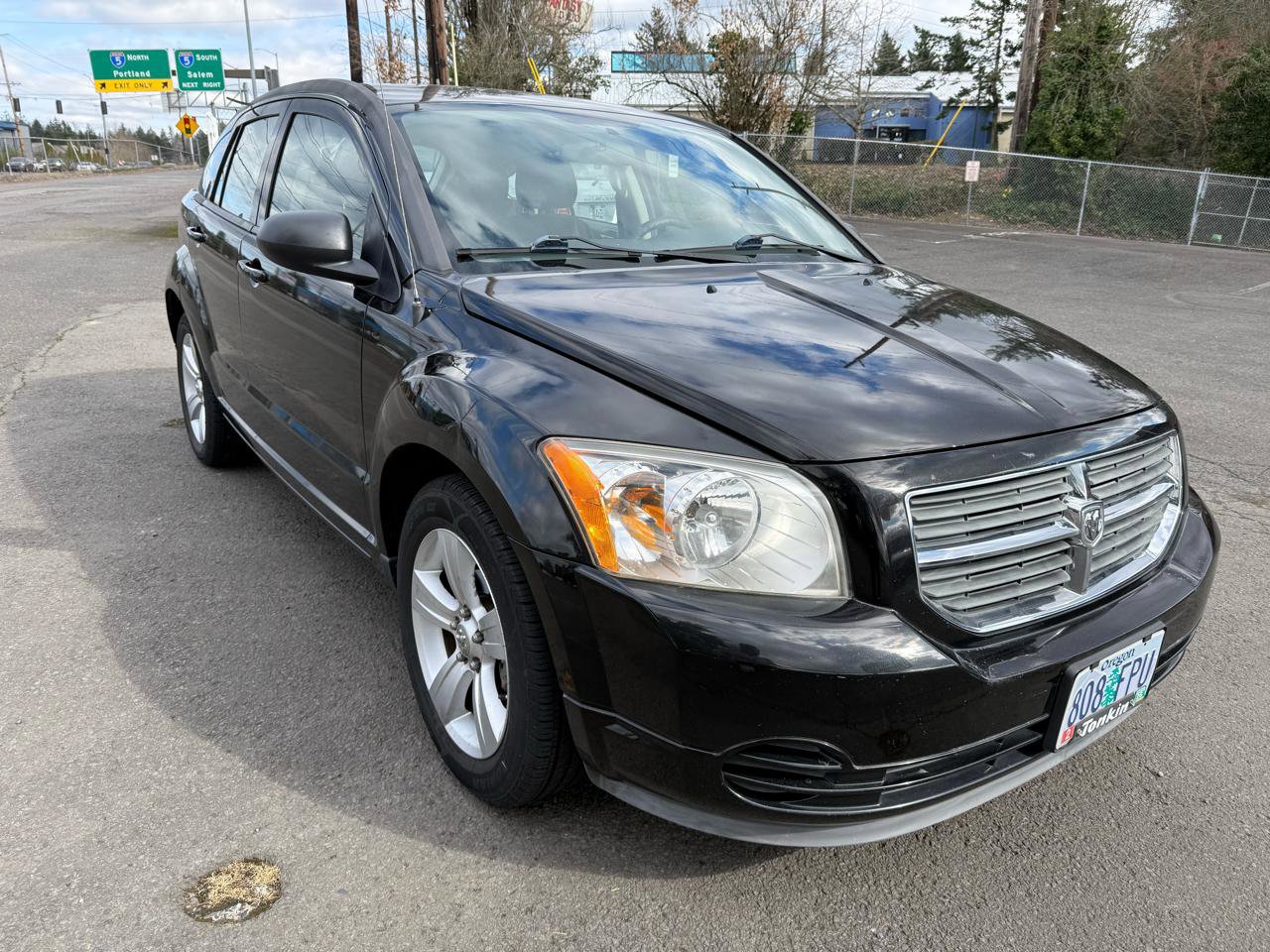 Used 2010 Dodge Caliber SXT image 8