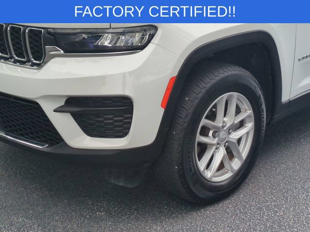 Certified 2025 Jeep Grand Cherokee Laredo X w/ Luxury Tech Group I AWD/4WD image 9