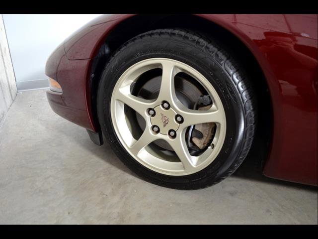 Used 2003 Chevrolet Corvette Convertible w/ Preferred Equipment Group1 image 10