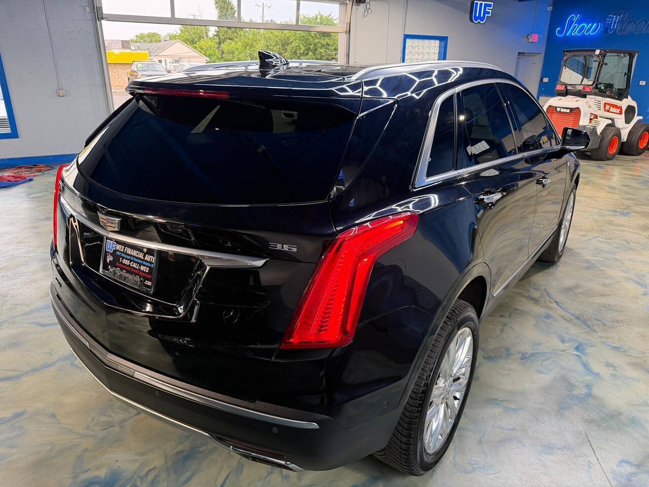 Used 2019 Cadillac XT5 Platinum AWD/4WD image 10