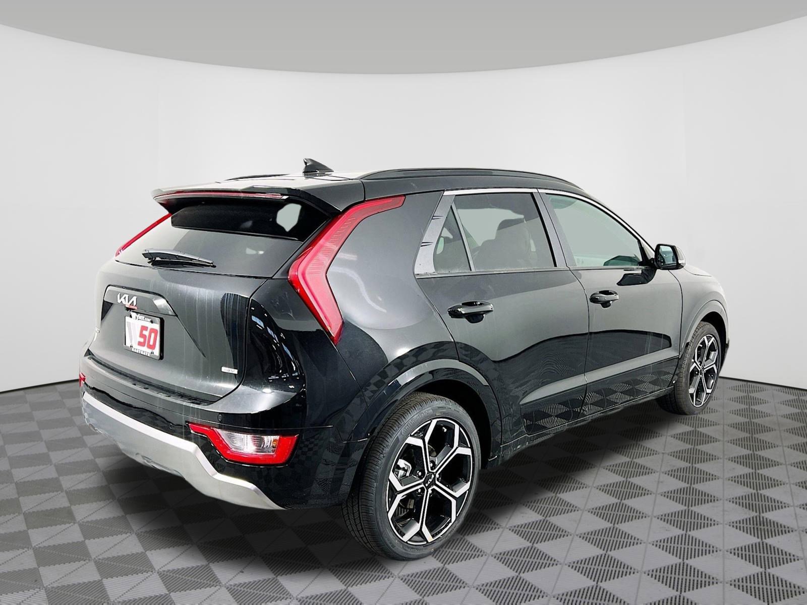 New 2025 Kia Niro EX Touring image 32