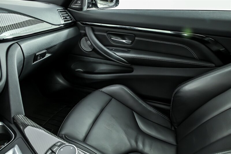 Used 2016 BMW M4 Coupe RWD image 32