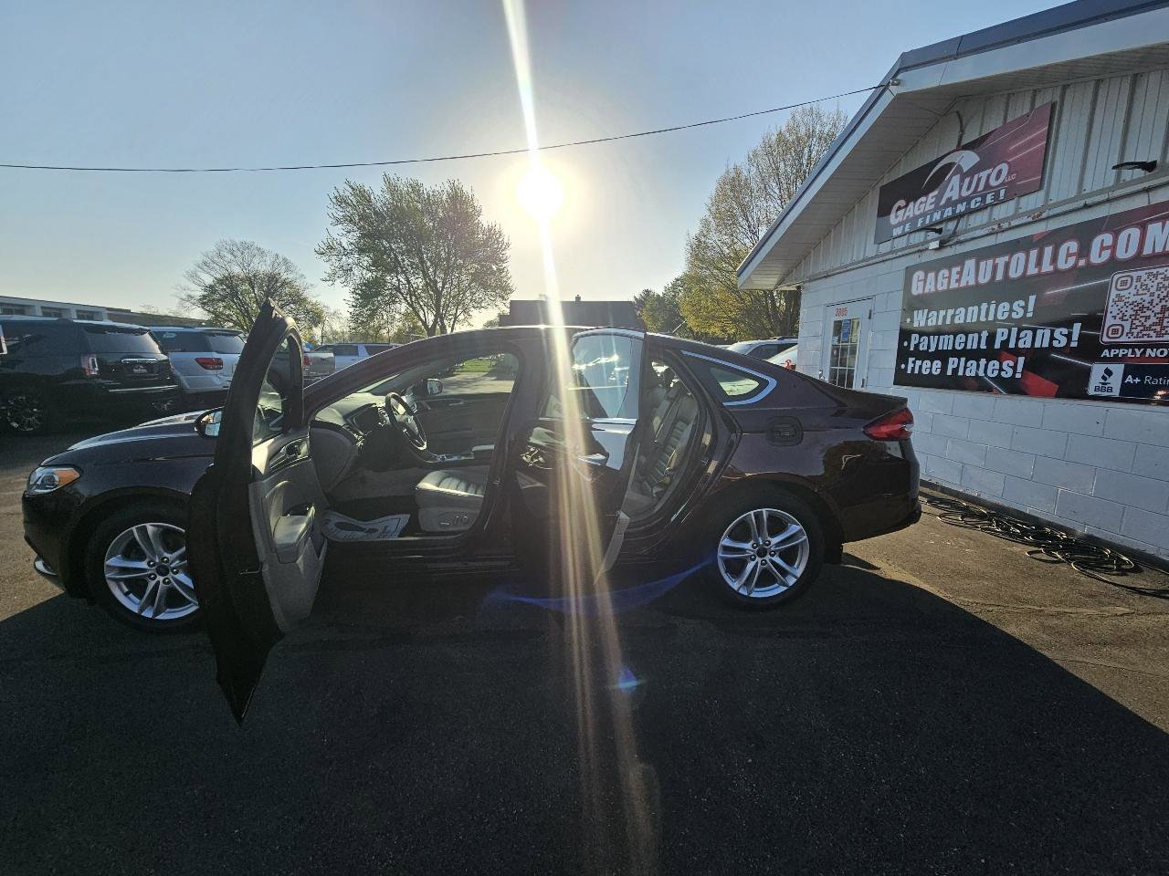 Used 2018 Ford Fusion SE w/ Equipment Group 602A FWD image 23